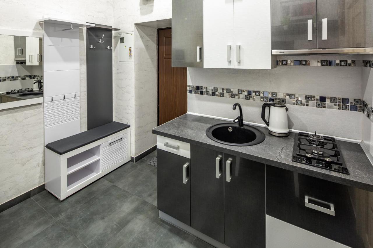Apartment on Lesya Ukrainka Lviv Bagian luar foto